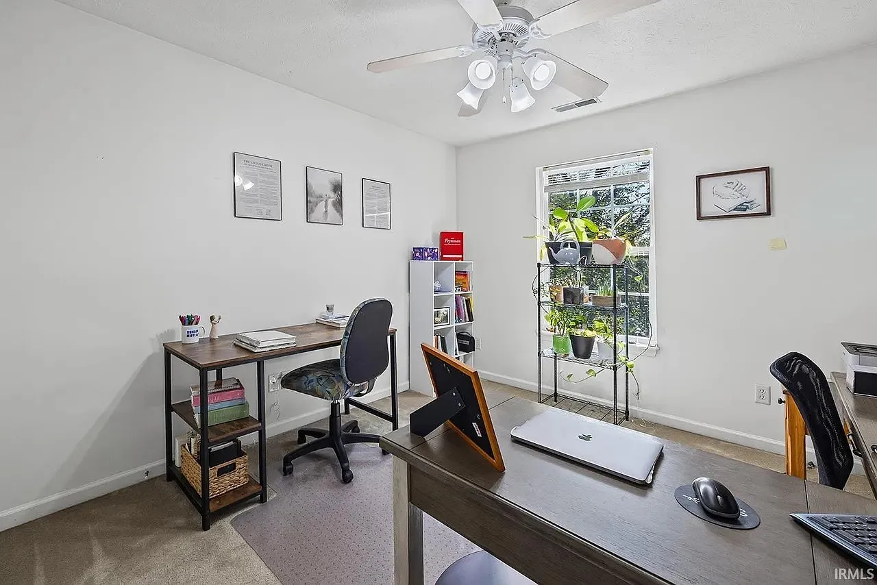 3 bed, 2.5 bath, 1600 sqft, $2,025 — Photo 3