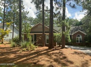 30 Winchester Rd, Pinehurst, NC 28374