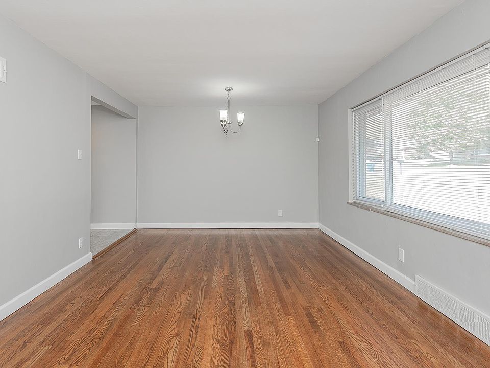 10942 Vargas Dr, Saint Louis, MO 63123 Zillow