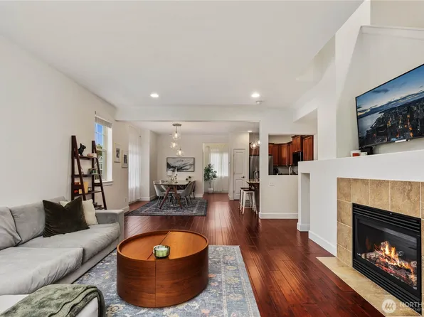 14523 16th Park W #B, Lynnwood, WA 98087