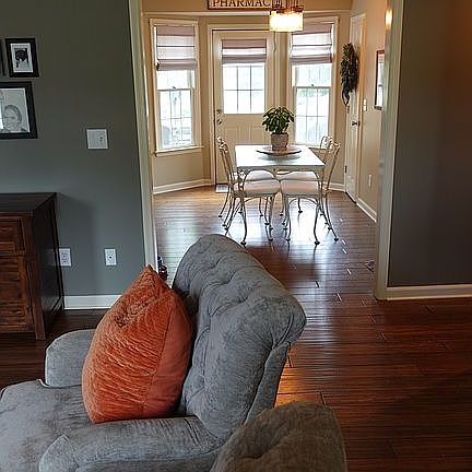 5th image of 10 Moccasin Ct