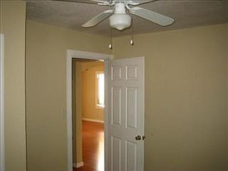 5th image of 620 Pecan St