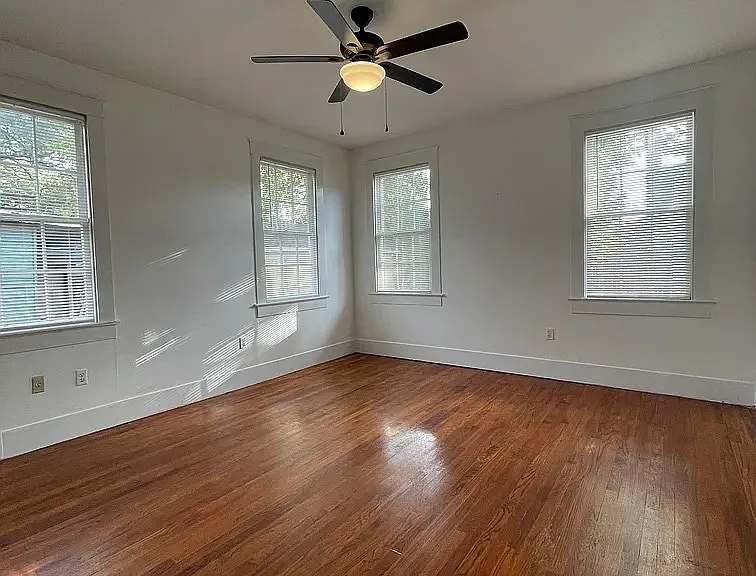 3162 Greenwood Dr — Photo 7