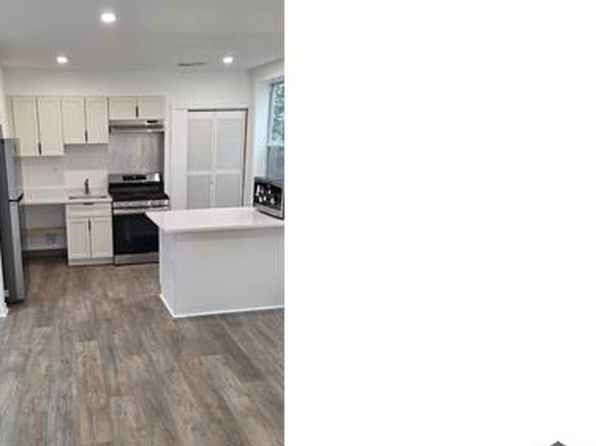 4666 Hillside Rd SE APT 4