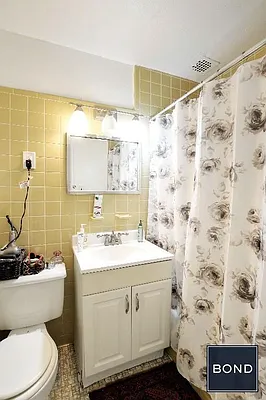 Rented by Bond New York | media 19