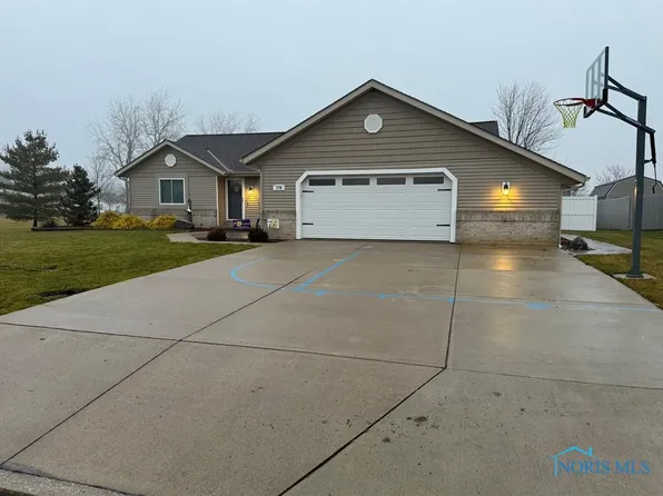 174 Amy Dr, Bryan, OH 43506