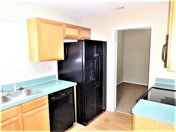 4th image of 1729 Spicewood Trl