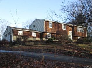 418 Pine Hill Rd, Chester, NY 10918