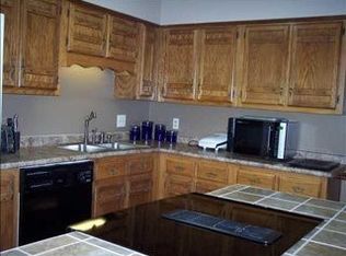 757 Royal Forest Dr, Collierville, TN 38017