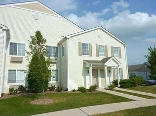 1451 McClure Rd, Aurora, IL 60505