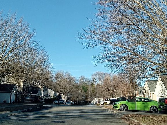 4th image of 118 Hampshire Dr