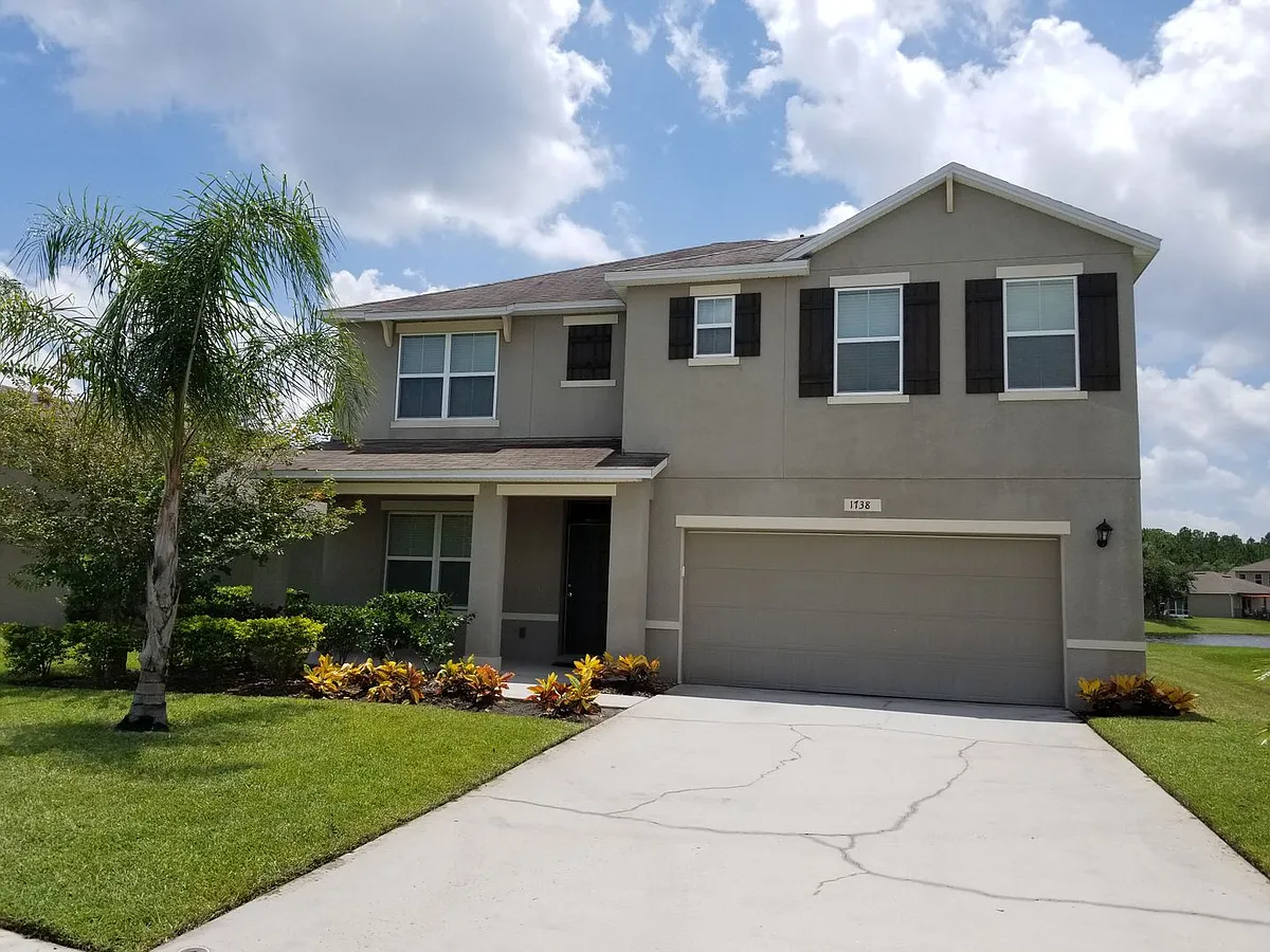 Building Photo - 1738 Savannah Ln