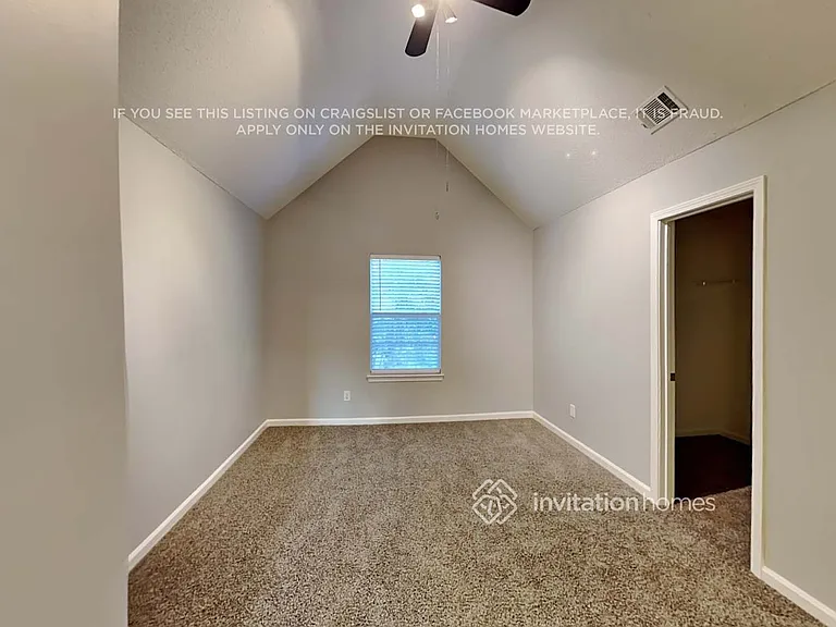6950 Foxmoor Way — Photo 15