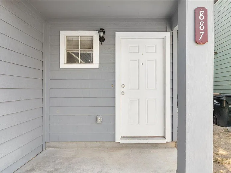 887 Sagewood Trl — Photo 2
