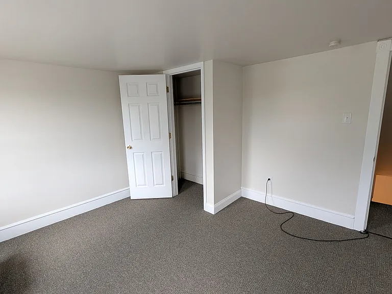 824 Kossuth St #HOUSE — Photo 12