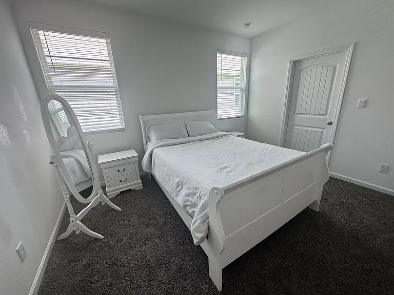 8033 Derick Ave — Photo 24