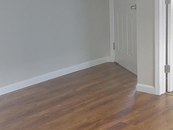 2nd image of 3102 1st Ave #6