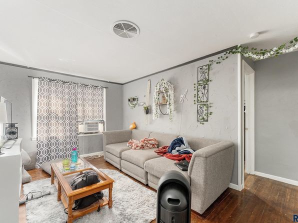 sioux-falls-south-dakota-85818630 picture