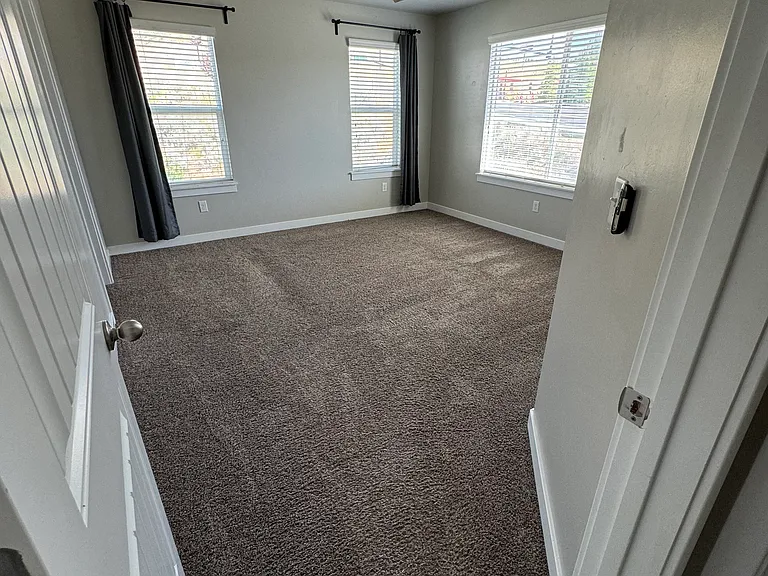 741 W Gallant Dr — Photo 20