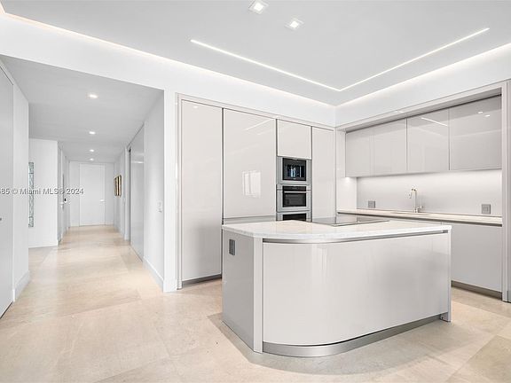 3rd image of 18975 Collins Ave #403
