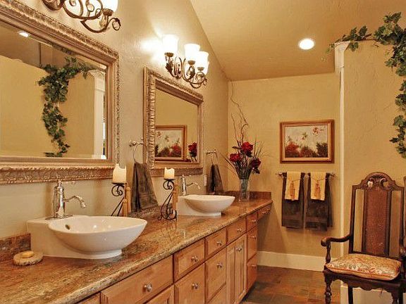 Dual Vanities in Luxurious Master Bath Suite