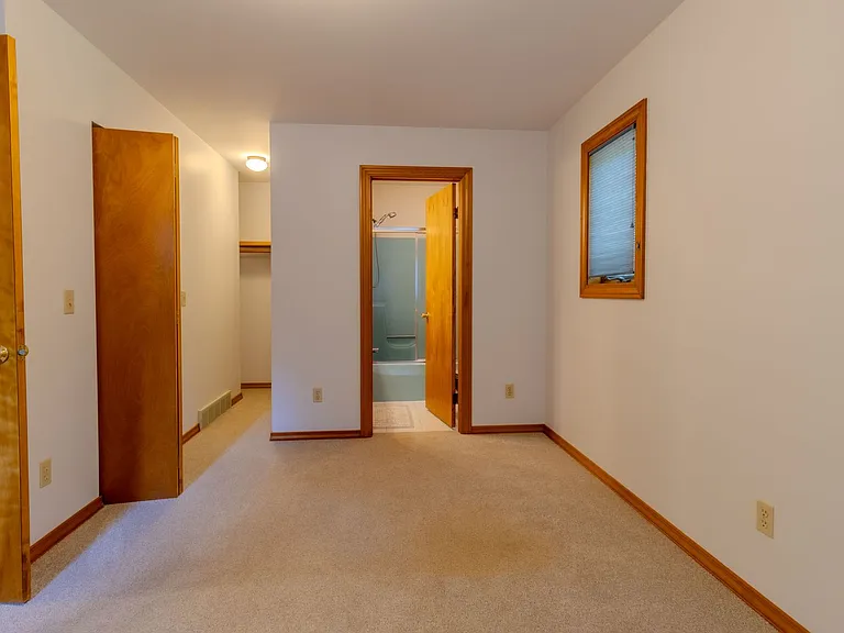 4015 Holiday North Ct — Photo 26