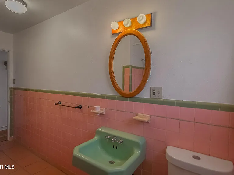 4029 Hueco Ave — Photo 14