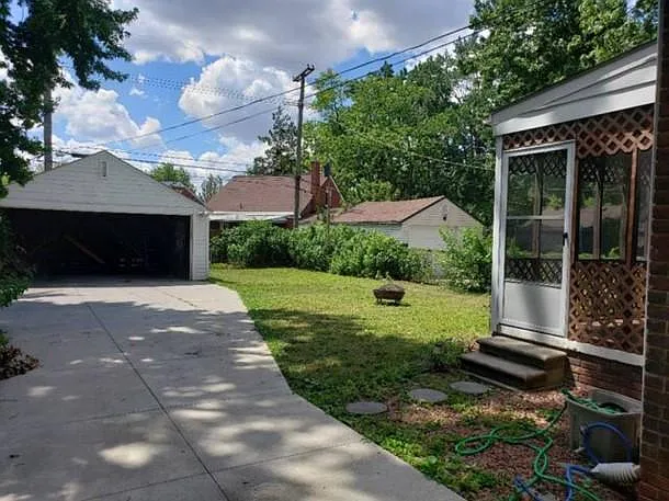 15242 Nehls Ave — Photo 2
