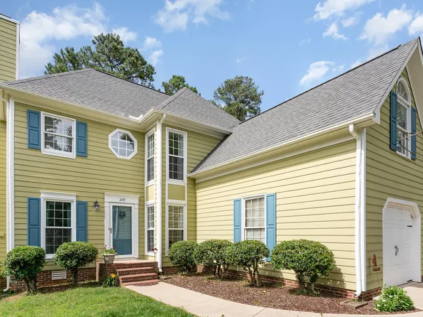 209 Woodstar Dr, Cary, NC 27513