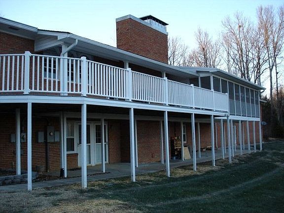 2nd image of 756 Mountain Top Ln