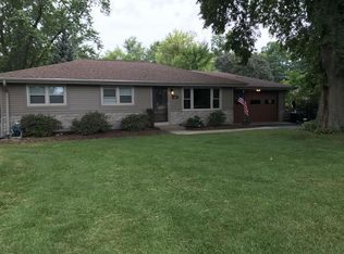 408 Oakhurst Ave, Union Grove, WI 53182