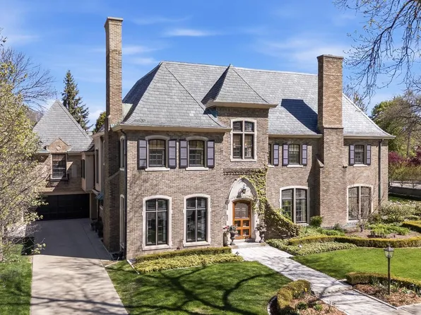 3565 N Lake DRIVE, Shorewood, WI 53211
