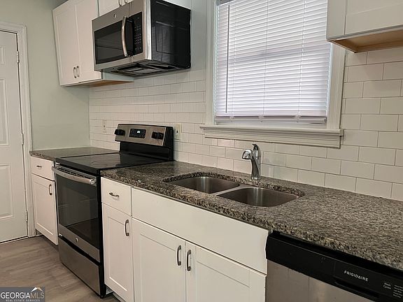 2nd image of 2153 Burroughs Ave SE