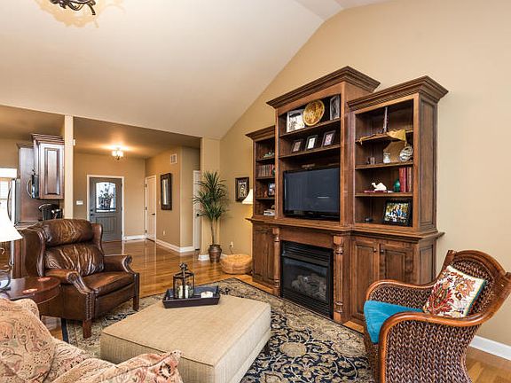 4th image of 112 Homeland Dr