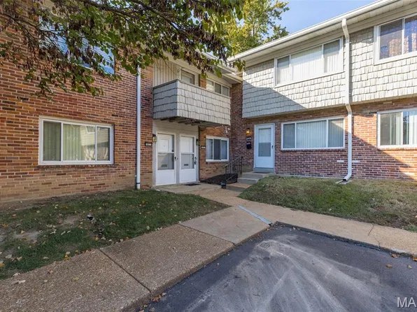 10821 Carroll Wood Way, Saint Louis, MO 63128