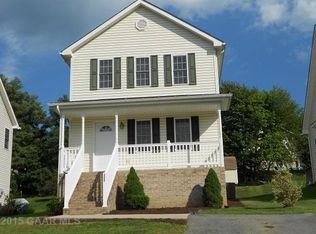522 D St, Staunton, VA 24401