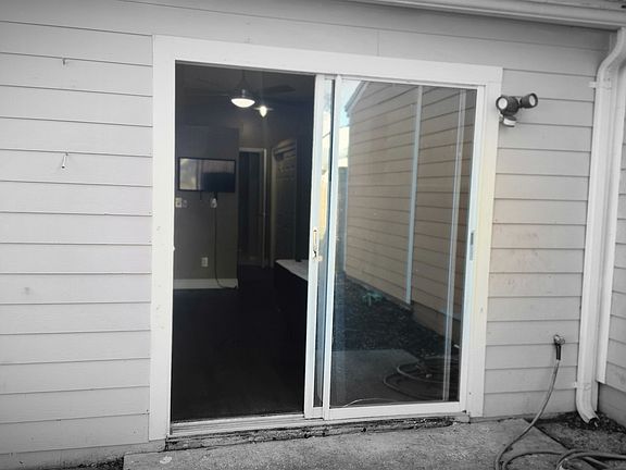 2nd image of 9476 Forest Hills Cir #B