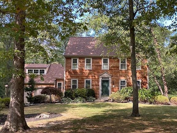 3rd image of 38 Morning Dove Dr