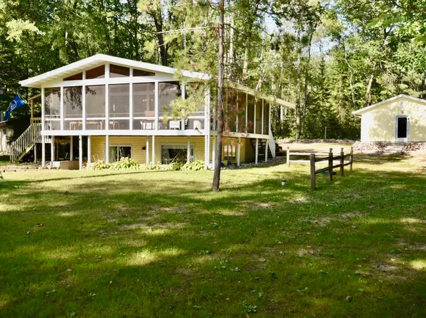 N1580 Spring Glen Rd, Keshena, WI 54135