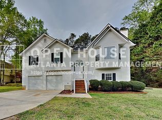 60 King William Dr, Dallas, GA 30157