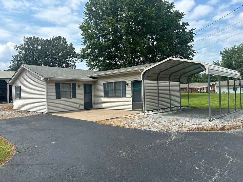 210 Theobald Ln #5