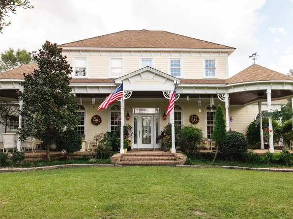 75 Golden Pines Rd, Perkinston, MS 39573