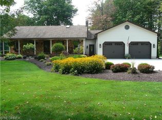 1409 Ravinewood Dr, Austinburg, OH 44010