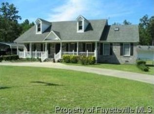1466 Oakland Rd, Saint Pauls, NC 28384