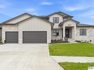 3661 219th St, Elkhorn, NE 68022