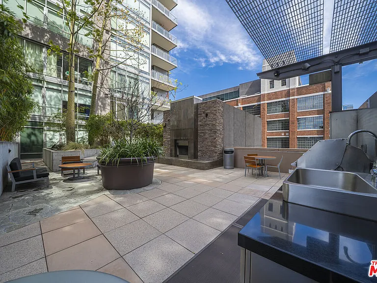 1100 S Hope St #716 — Photo 28