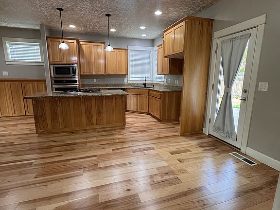 2nd image of 1604 Webb Lake Dr