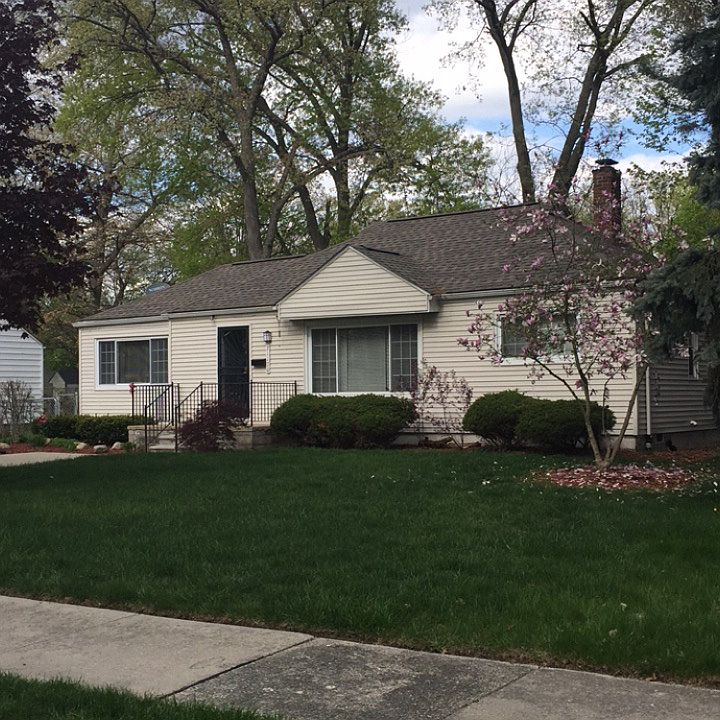 2nd image of 21170 Westhampton Ave