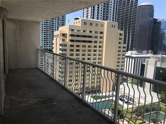 4th image of 1200 Brickell Bay Dr APT 2220
