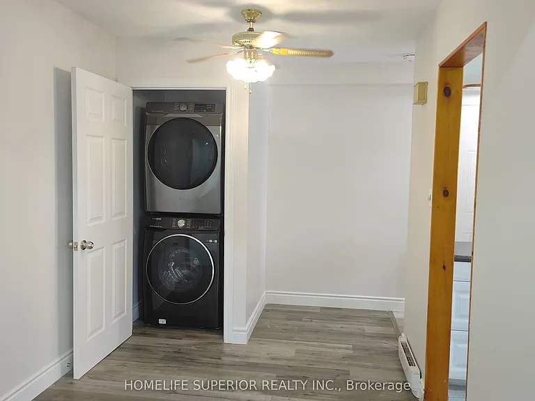 292 Brighton Ct #UPPER — Photo 7